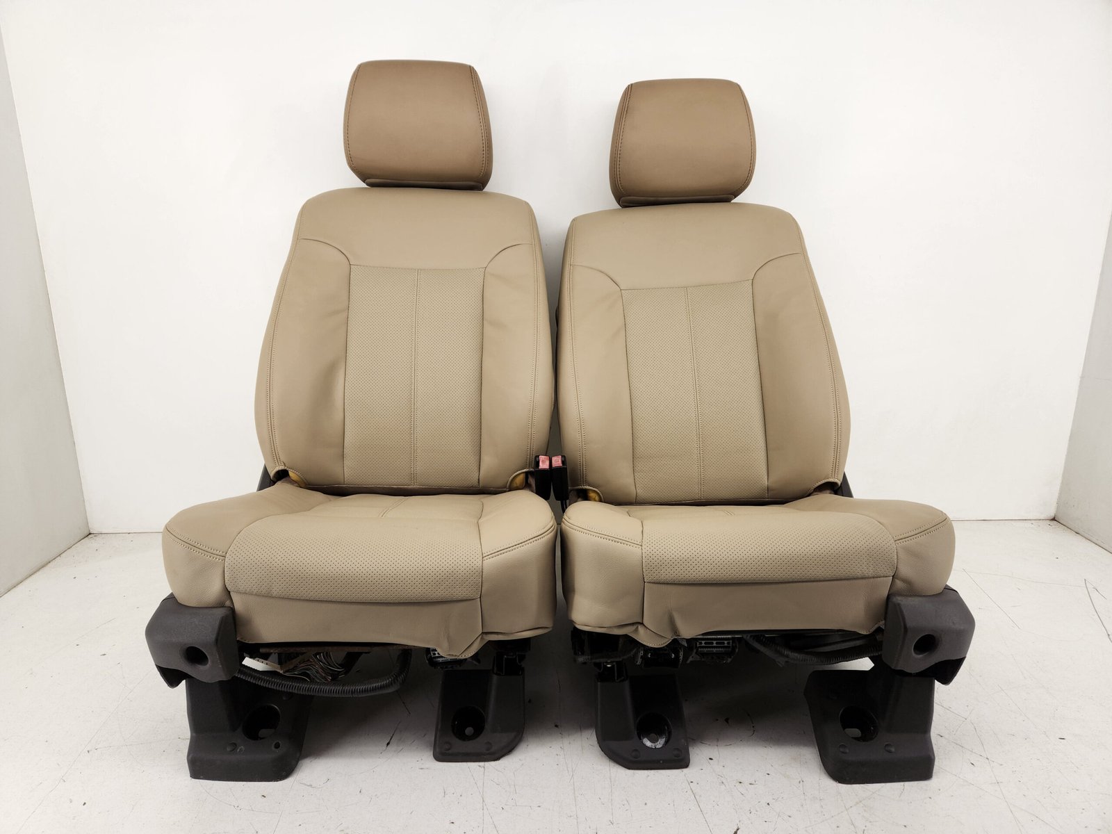 Ford Lariat Power Heated Cooled Bucket Seats (2011-2016) Adobe Tan