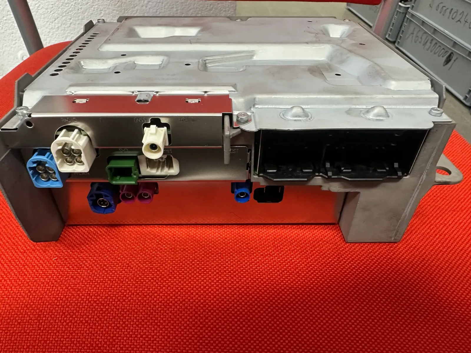 Second image of Mercedes NTG7Q Audio System Control Unit A1679002936